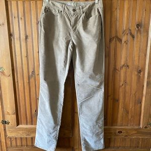 Womens Eddie Bauer size 6 tall corduroy pants